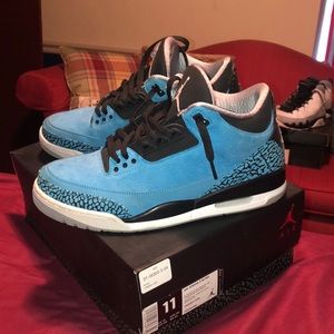 Air Jordan 3 Retro “True Blue”